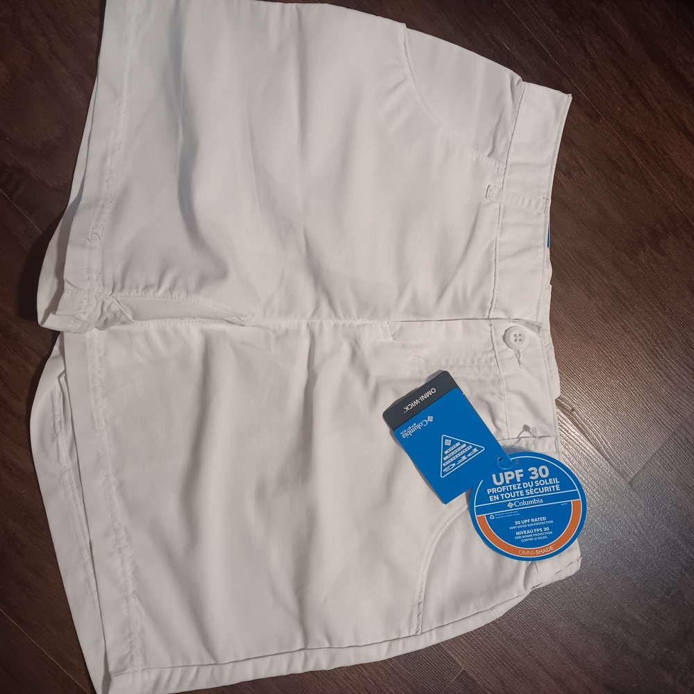 Columbia Women's Bright White Cargo Shorts